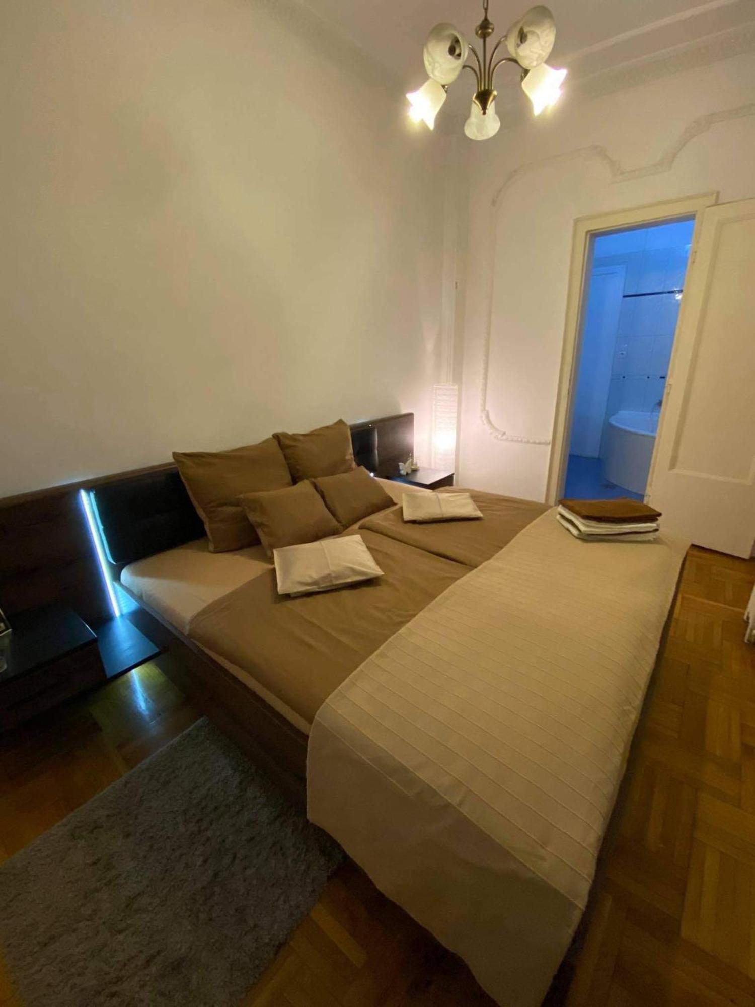 Come & Stay Apartments And Rooms City Center Budapeste Exterior foto