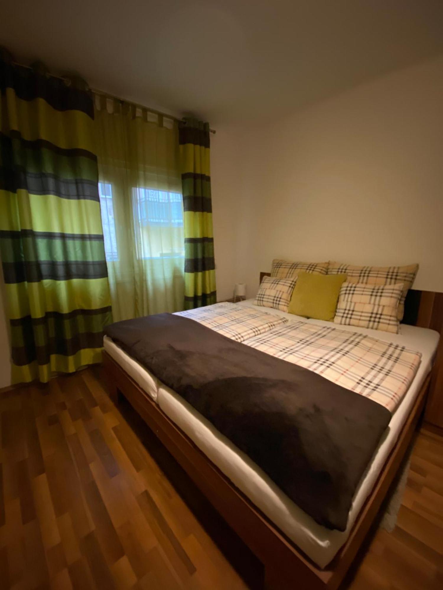 Come & Stay Apartments And Rooms City Center Budapeste Exterior foto